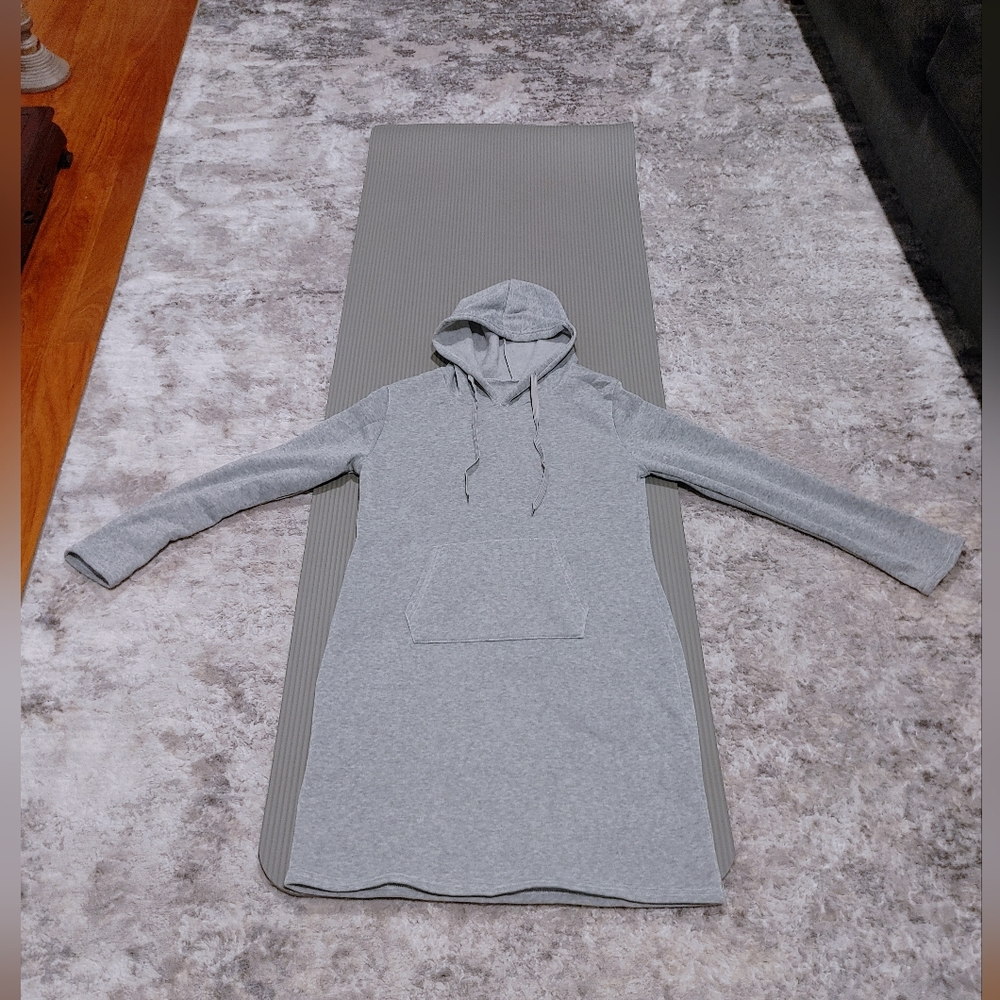 Le Franc poncho hoodie